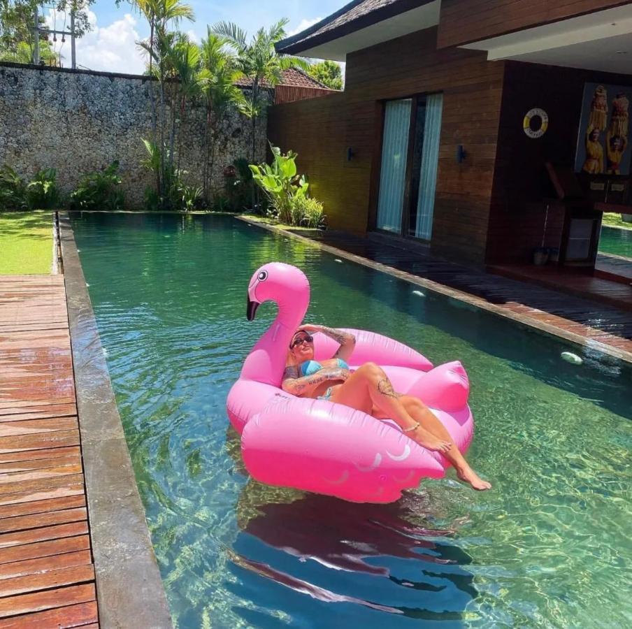 Eko Villa Seminyak - Tropical Villa, Walk To Beach Екстер'єр фото