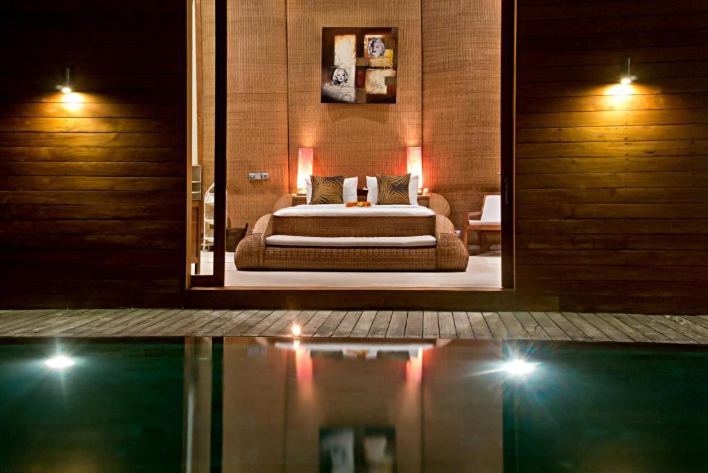 Eko Villa Seminyak - Tropical Villa, Walk To Beach Номер фото